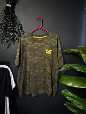 Caterpillar Men's Trademark Logo Graphic T-Shirt in Green Camo